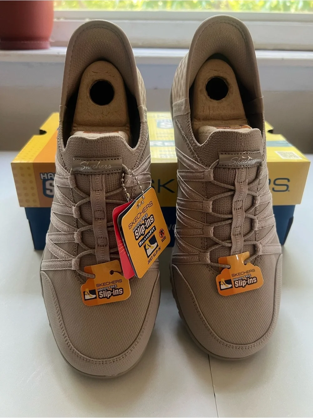 Skechers Hands Free Slip-ins® Relaxed Fit® Breathe Easy Roll